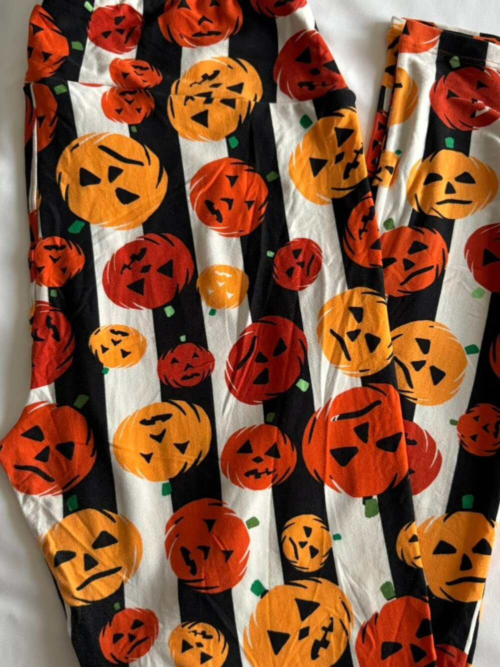 LuLaRoe TC Leggings Halloween Pumpkins NWOT